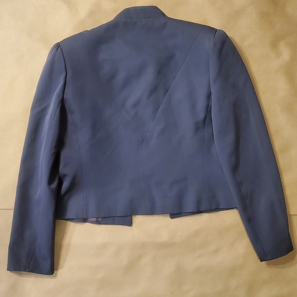 Vintage 100% wool blazer, dark grey-blue.  Size 6. - Picture 3 of 12